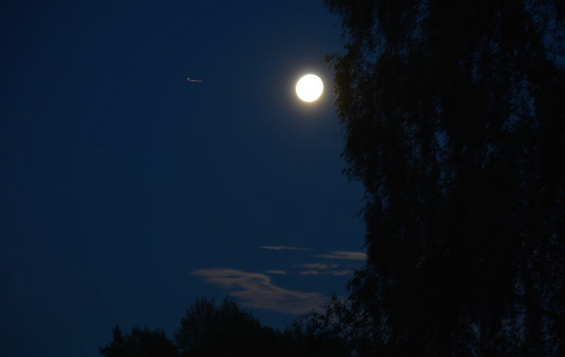 Plane towards moon