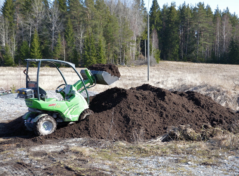 tractor dirt april 2018 800